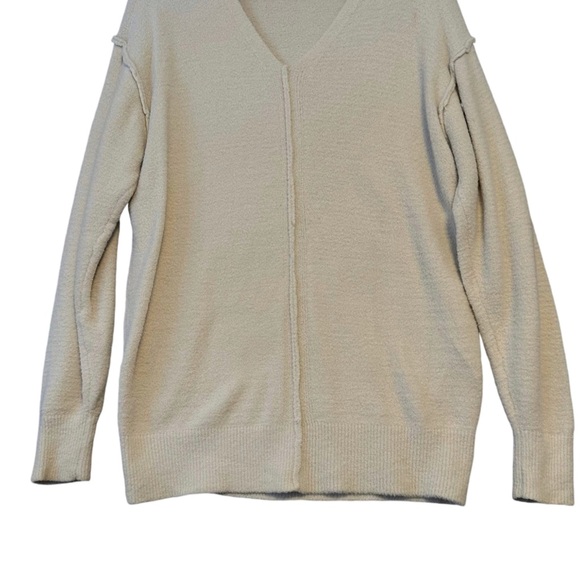 Aritzia | Wilfred Free | Hush Knit V Neck Sweater Size XS Oversized - Picture 4 of 11